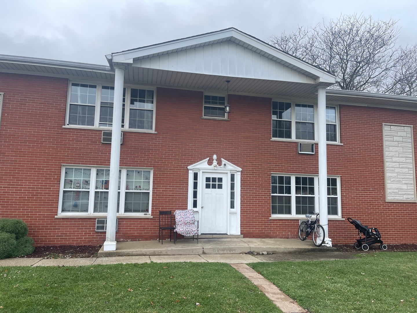 6651 W 79th Street #1N, Burbank, IL 60459