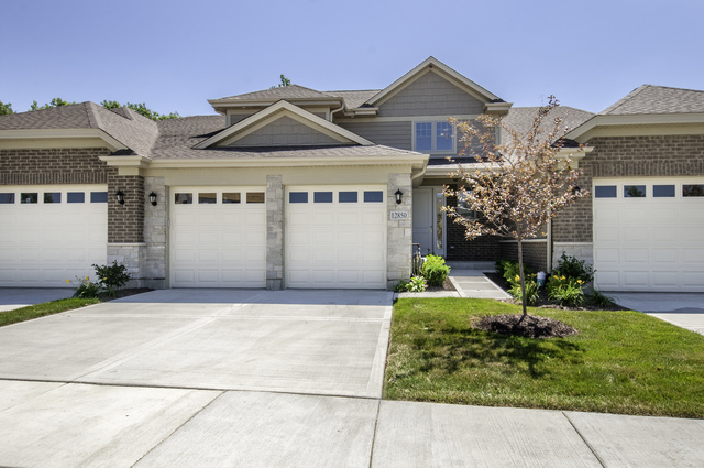 12850 Rosa Lane, Lemont, IL 60439