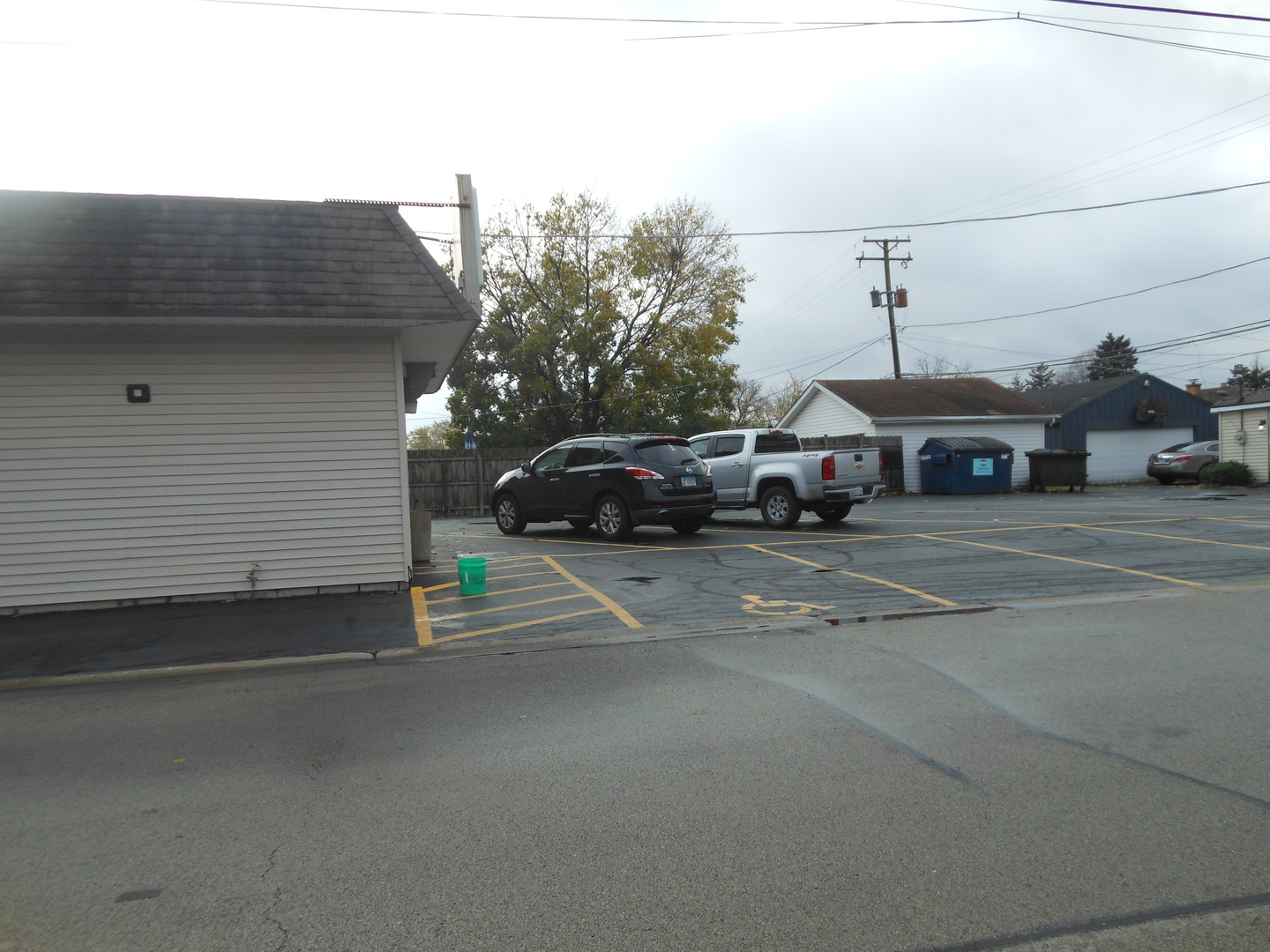 1723 N Center Street, Crest Hill, IL 60403