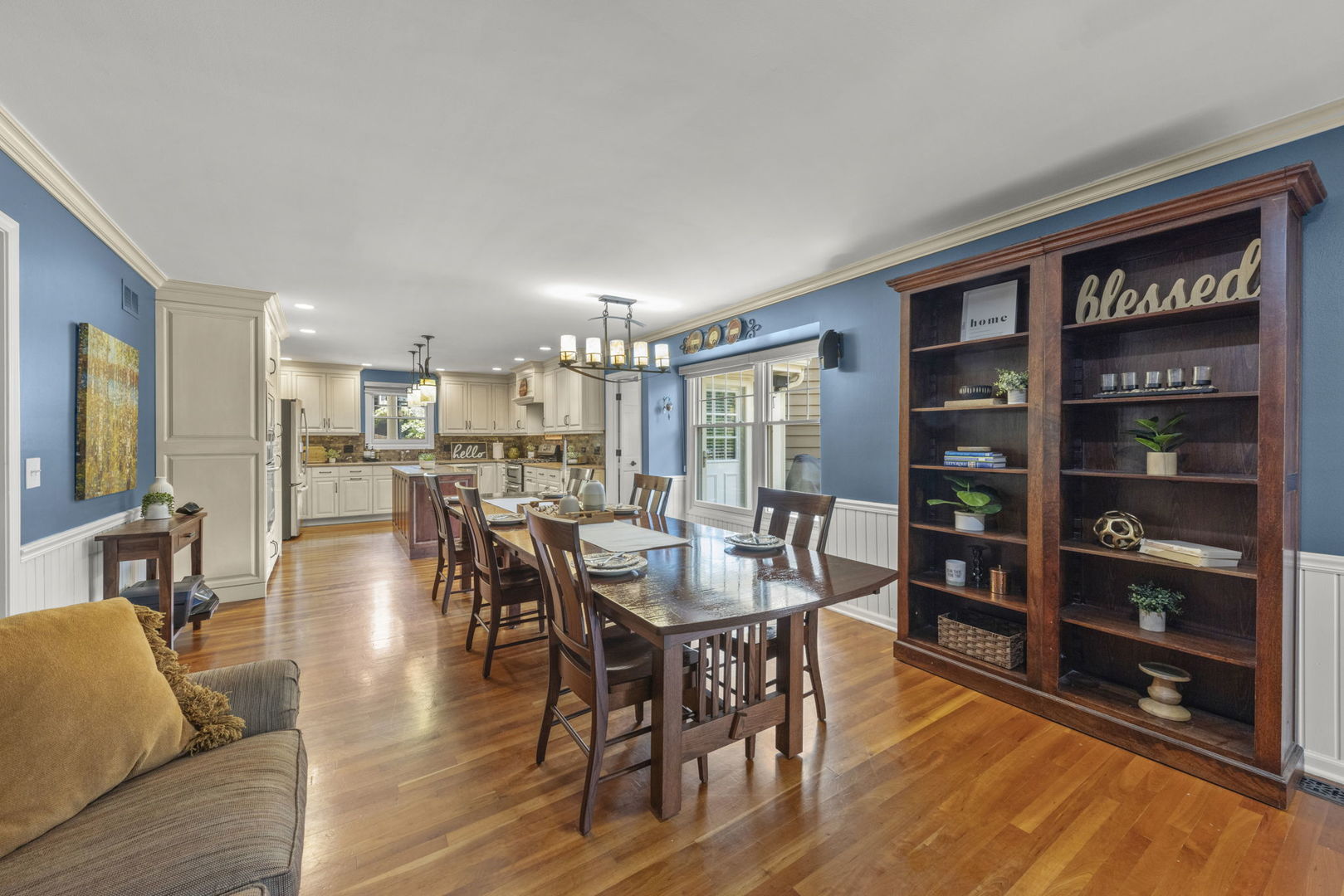 1310 Yorkshire Woods Court, Wheaton, IL 60189
