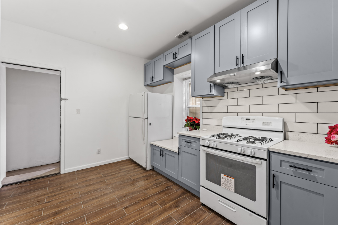 2713 S Crowell Street, Chicago, IL 60608