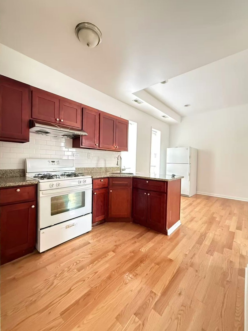 2713 S Crowell Street, Chicago, IL 60608