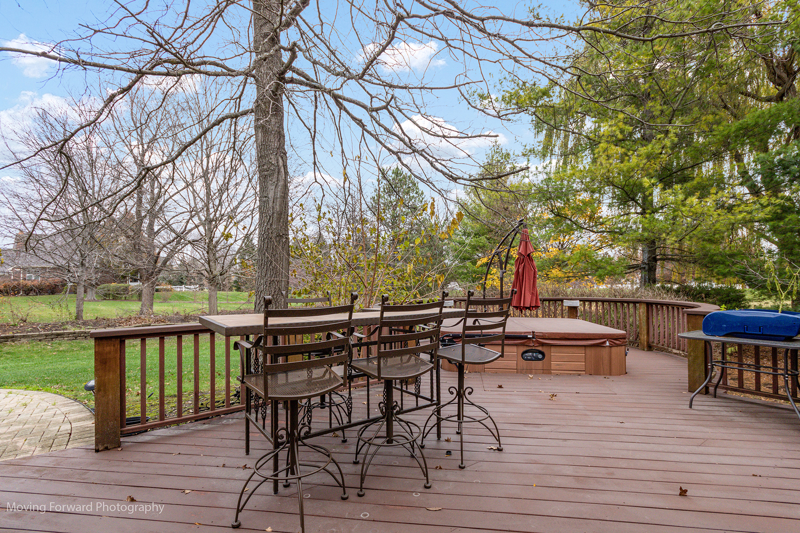 1206 Highgate Court, Libertyville, IL 60048