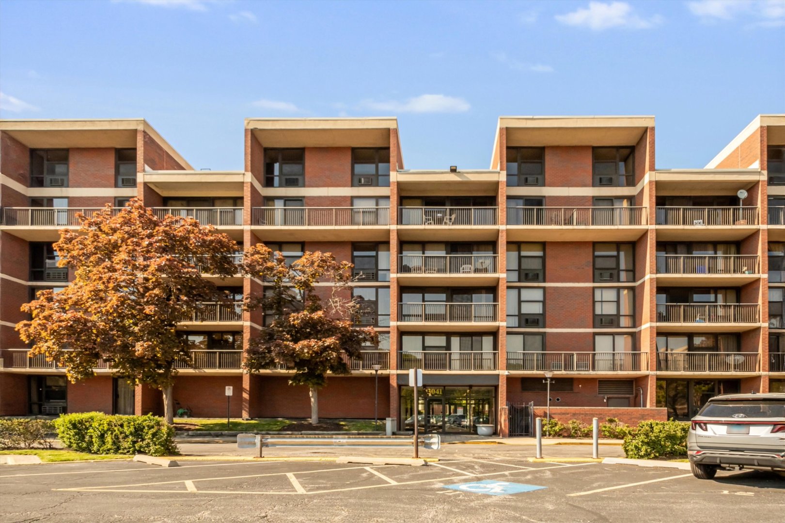 3041 S Michigan Avenue #504, Chicago, IL 60616