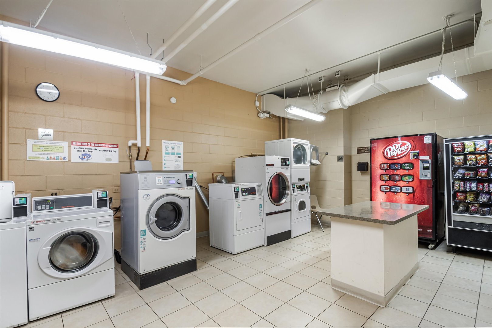 3041 S Michigan Avenue #504, Chicago, IL 60616