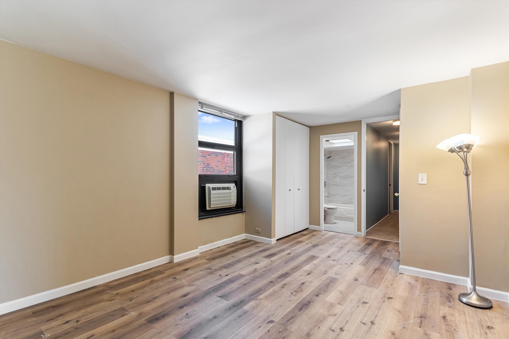 3041 S Michigan Avenue #504, Chicago, IL 60616