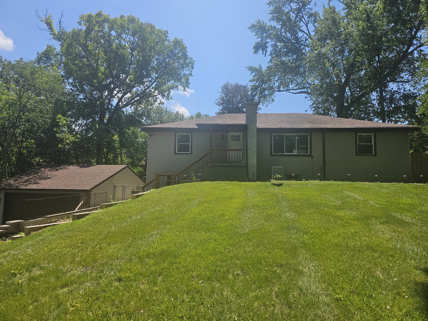7719 Oak Drive, Wonder Lake, IL 60097