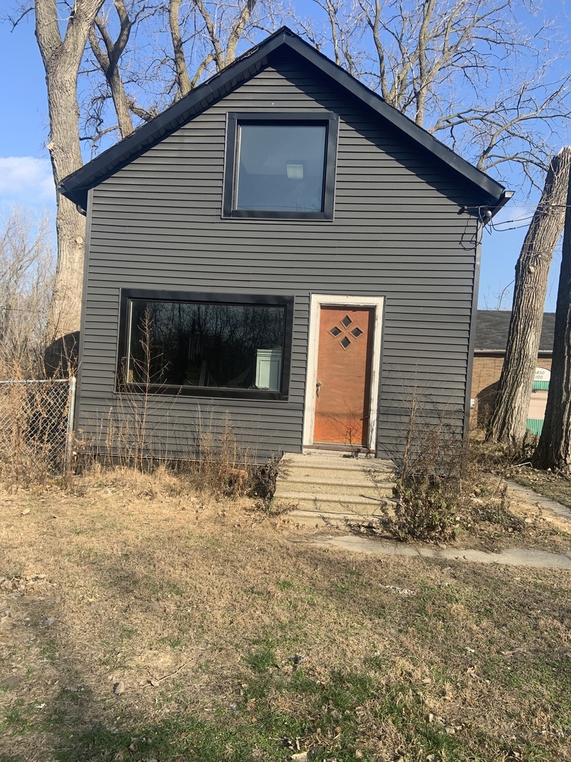 15853 Greenwood Road, Dolton, IL 60419