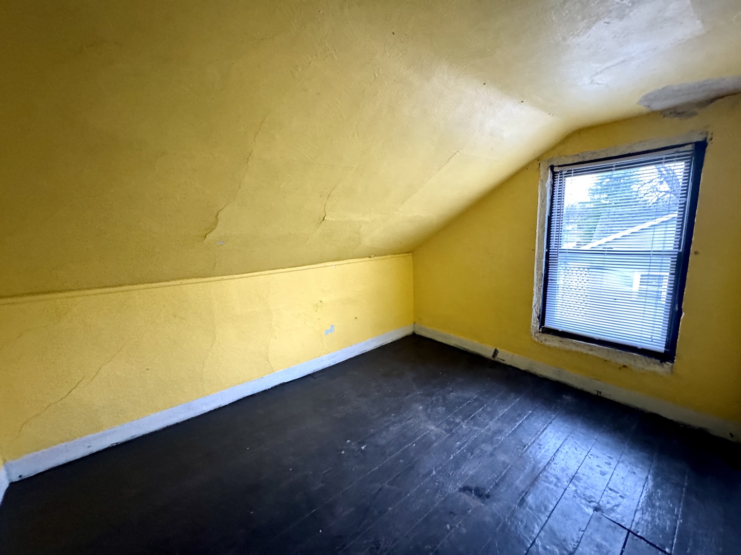 405 N 4th Street, Neponset, IL 61345