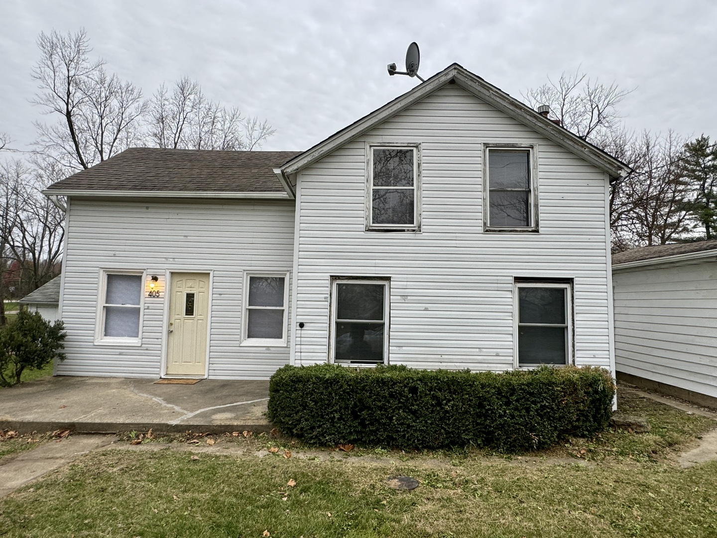 405 N 4th Street, Neponset, IL 61345