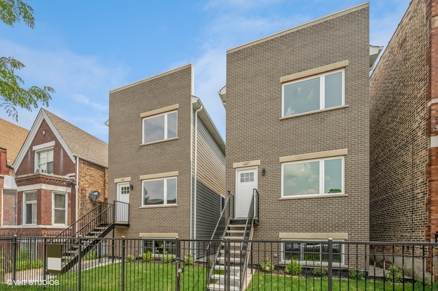 4407 S Princeton Avenue, Chicago, IL 60609