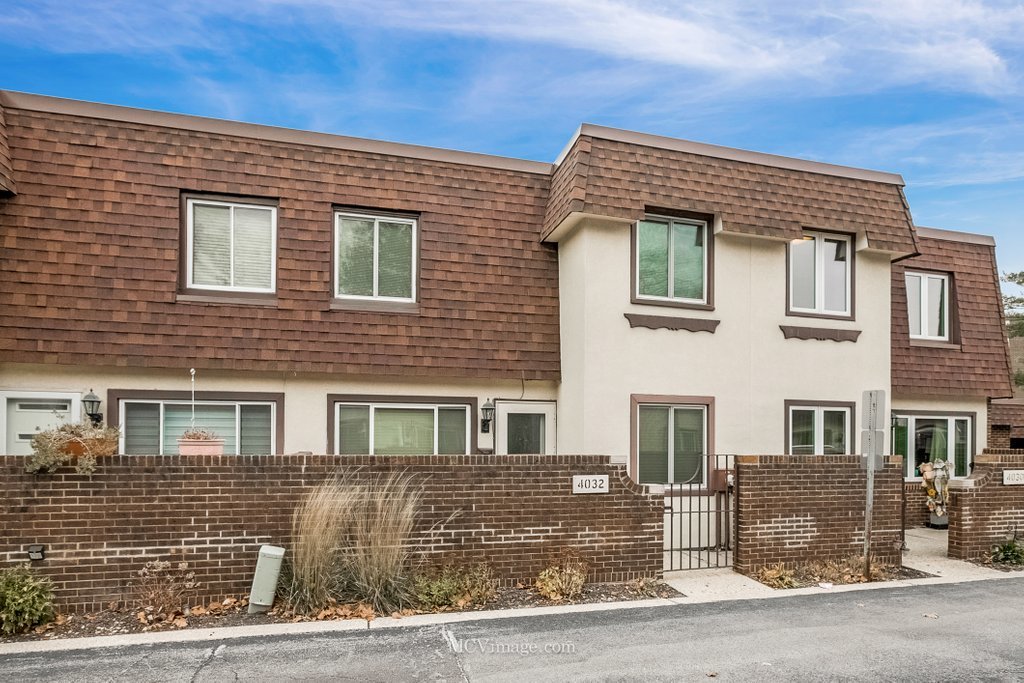 4032 Almansa Lane, Oak Lawn, IL 60453