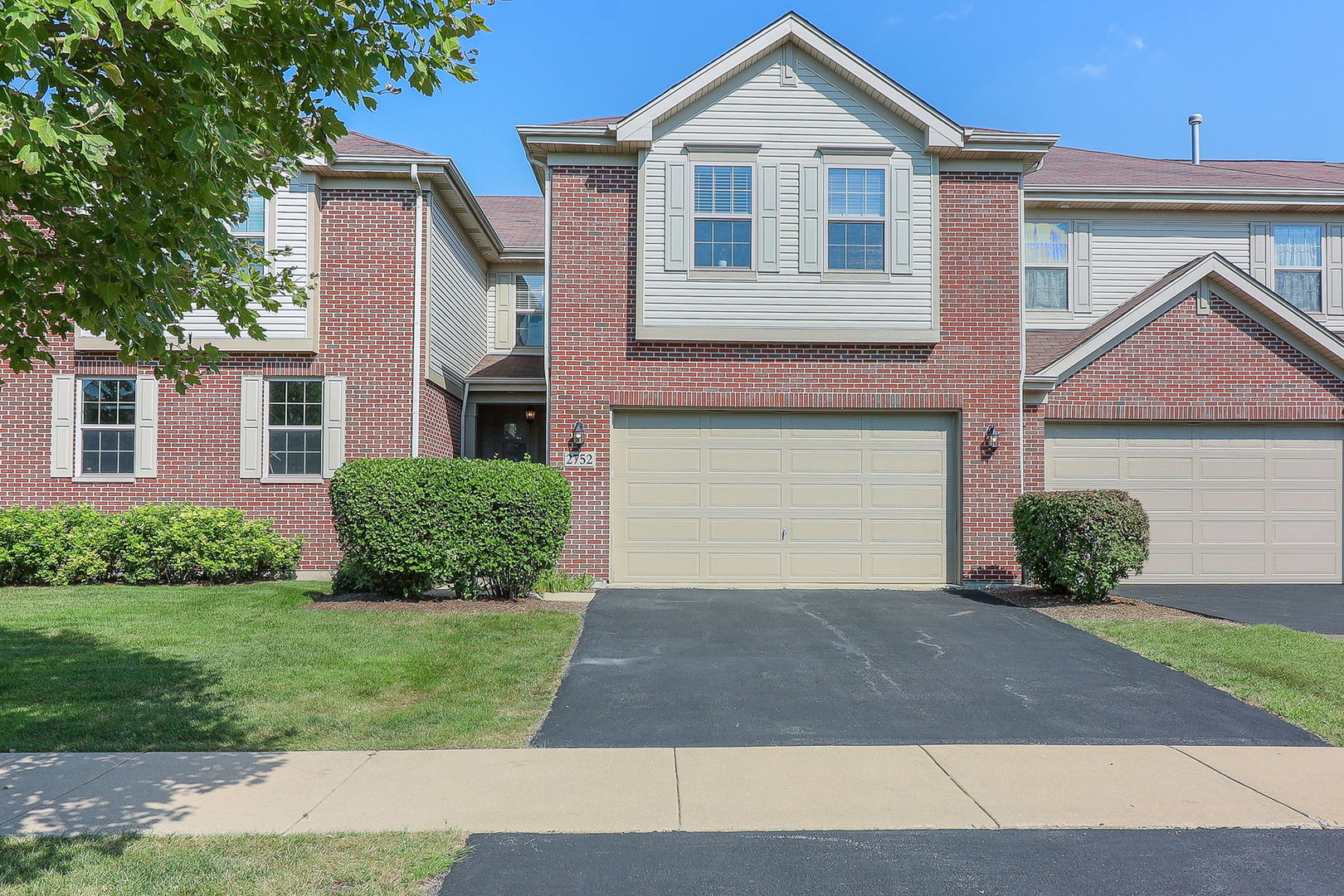 2752 Blakely Lane #2752, Naperville, IL 60540