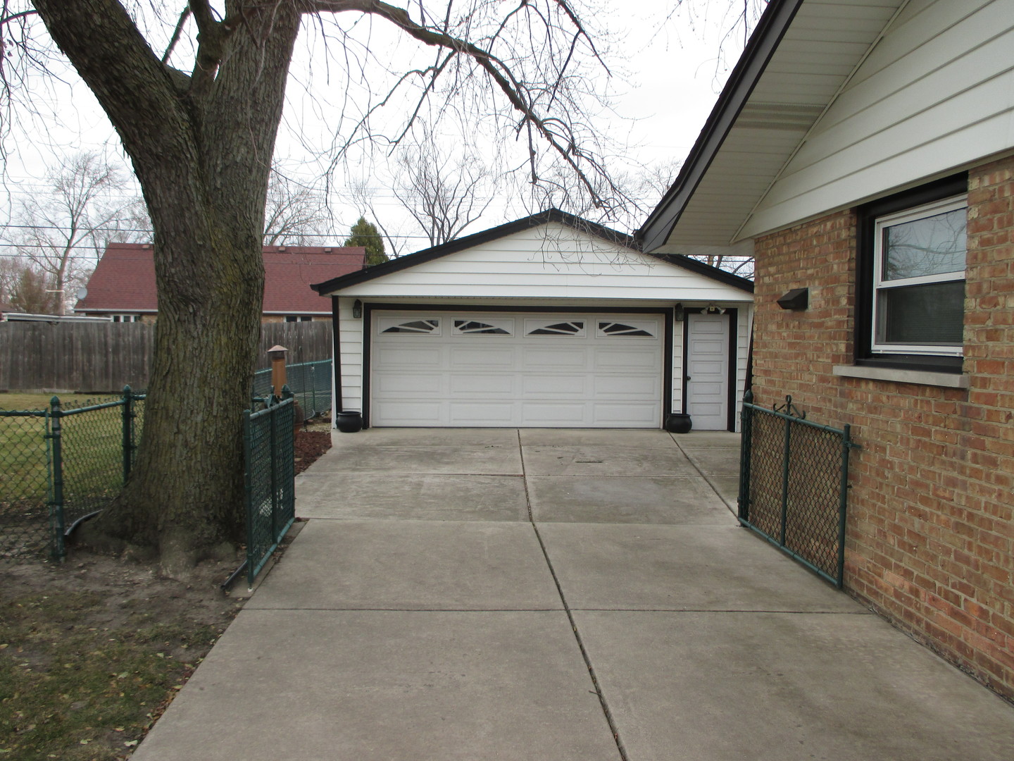 7028 Stanford Drive, Bridgeview, IL 60455