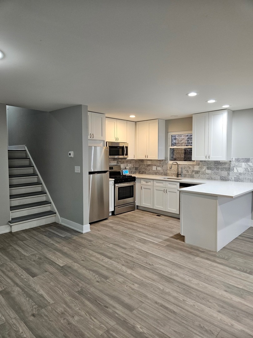 7336 S Dorchester Avenue, Chicago, IL 60619