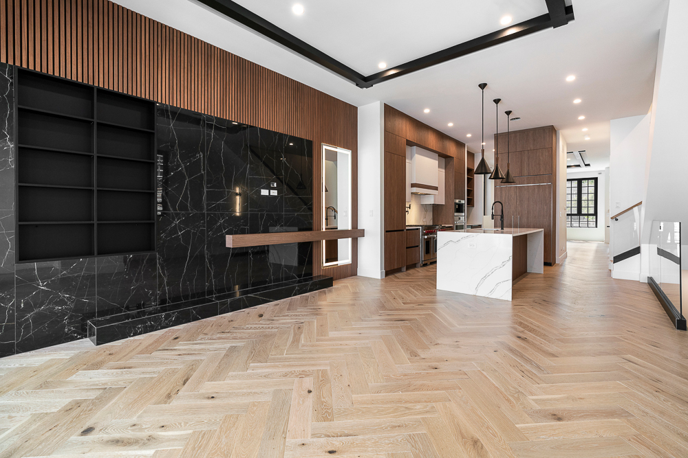 3446 N Oakley Avenue, Chicago, IL 60618