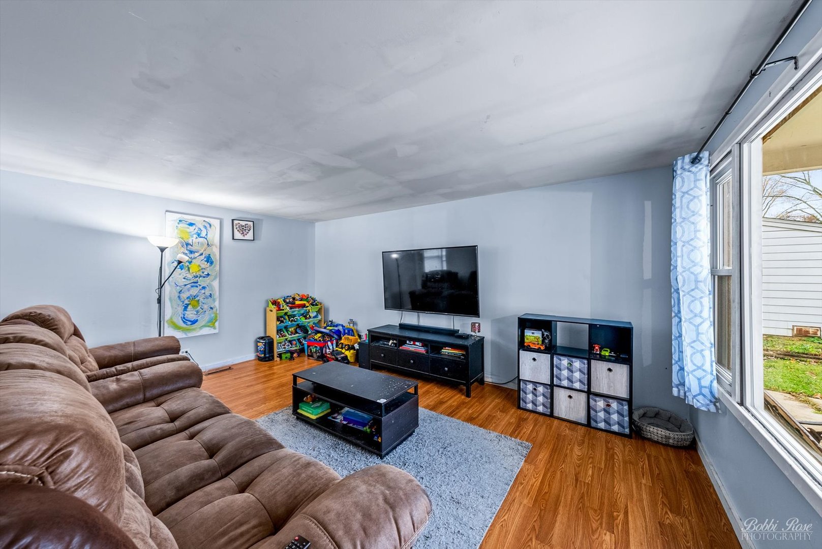 1505 Plymouth Circle, Carpentersville, IL 60110