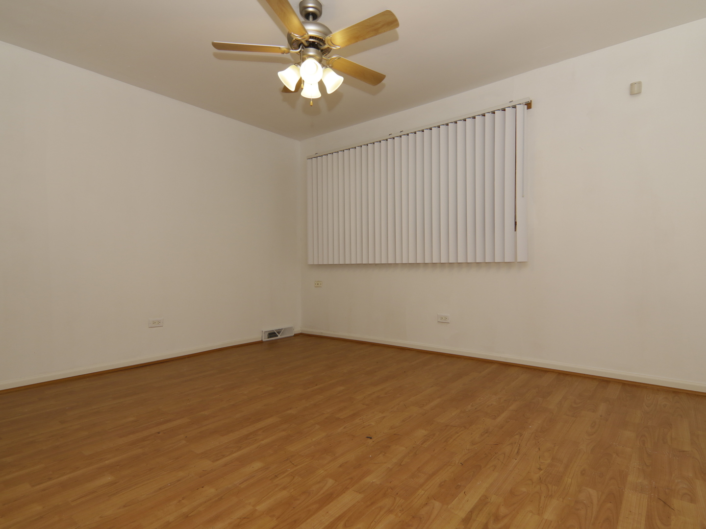 7251 S Ridgeland Avenue #E, Chicago, IL 60649
