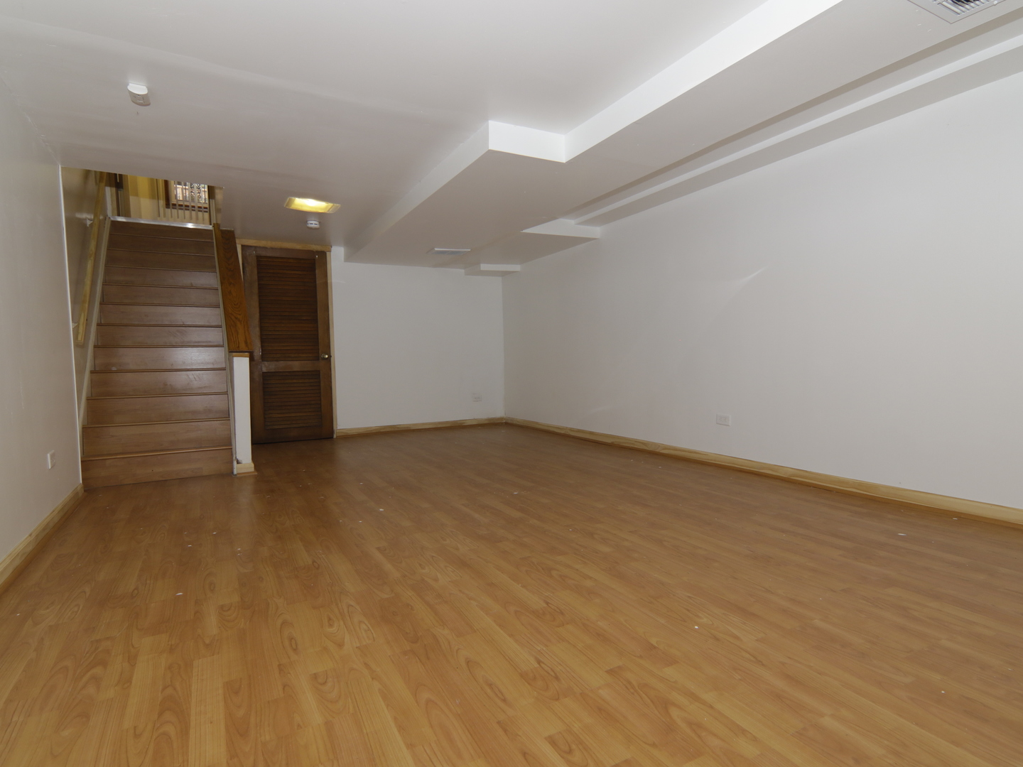 7251 S Ridgeland Avenue #E, Chicago, IL 60649