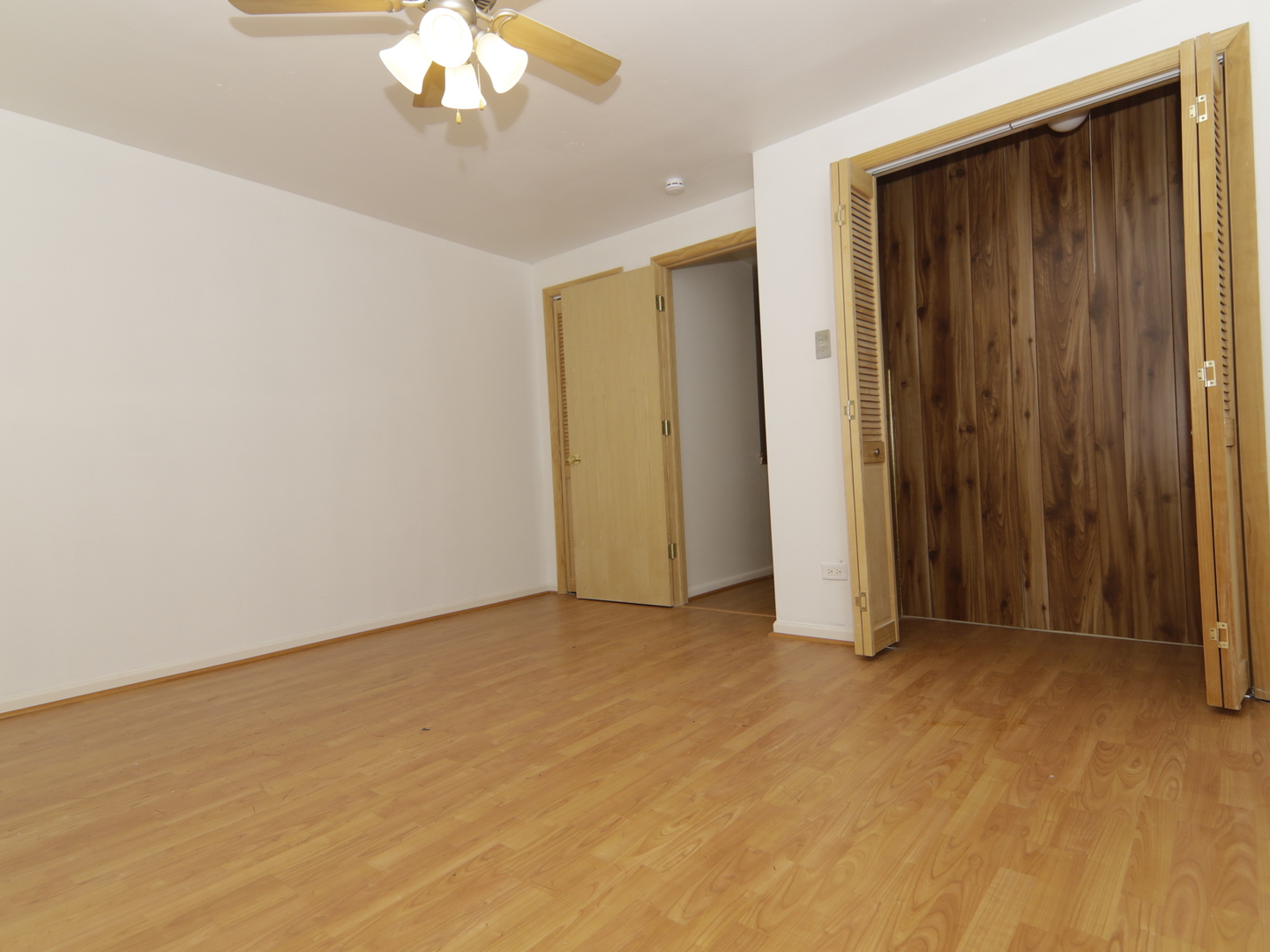7251 S Ridgeland Avenue #E, Chicago, IL 60649