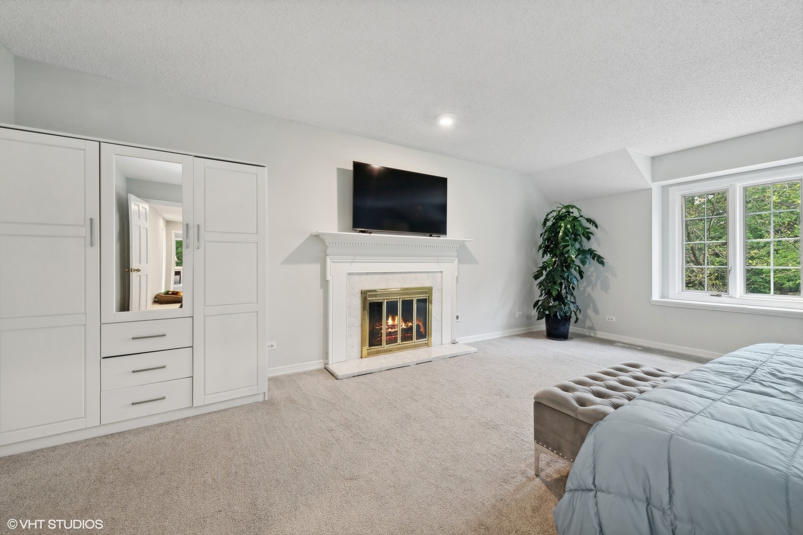 4655 Celano Drive, Libertyville, IL 60048