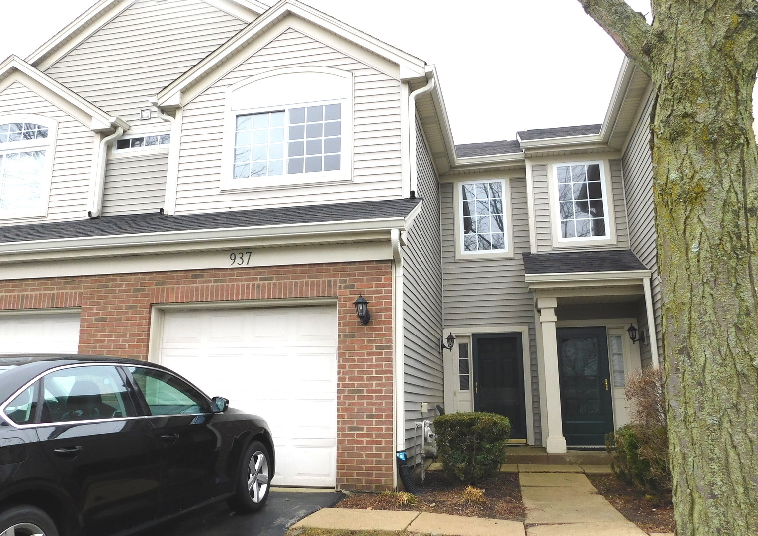 937 Creekside Court, Lombard, IL 60148