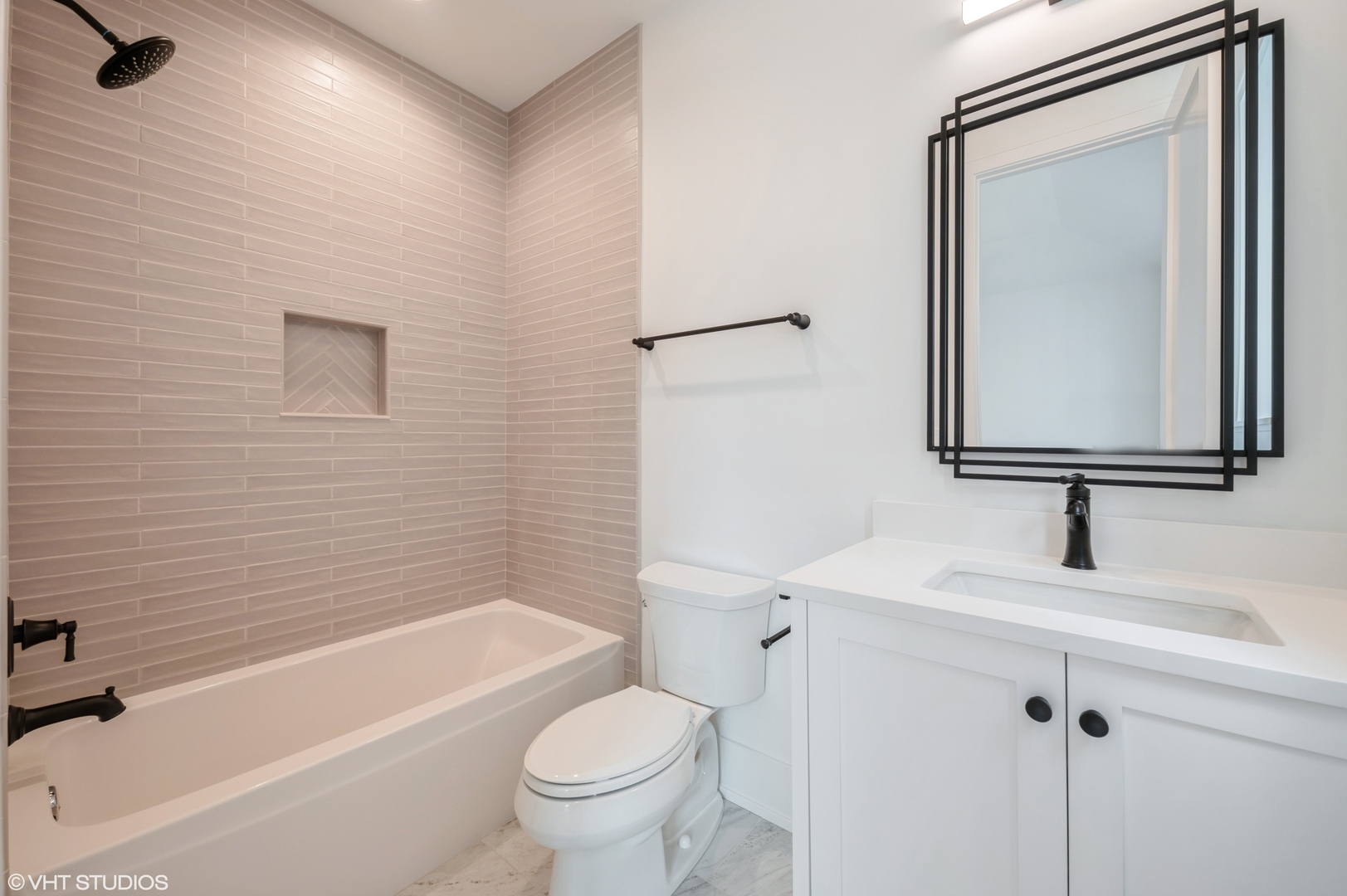 2522 HIDDEN OAK (LOT 7) Circle, Highland Park, IL 60035