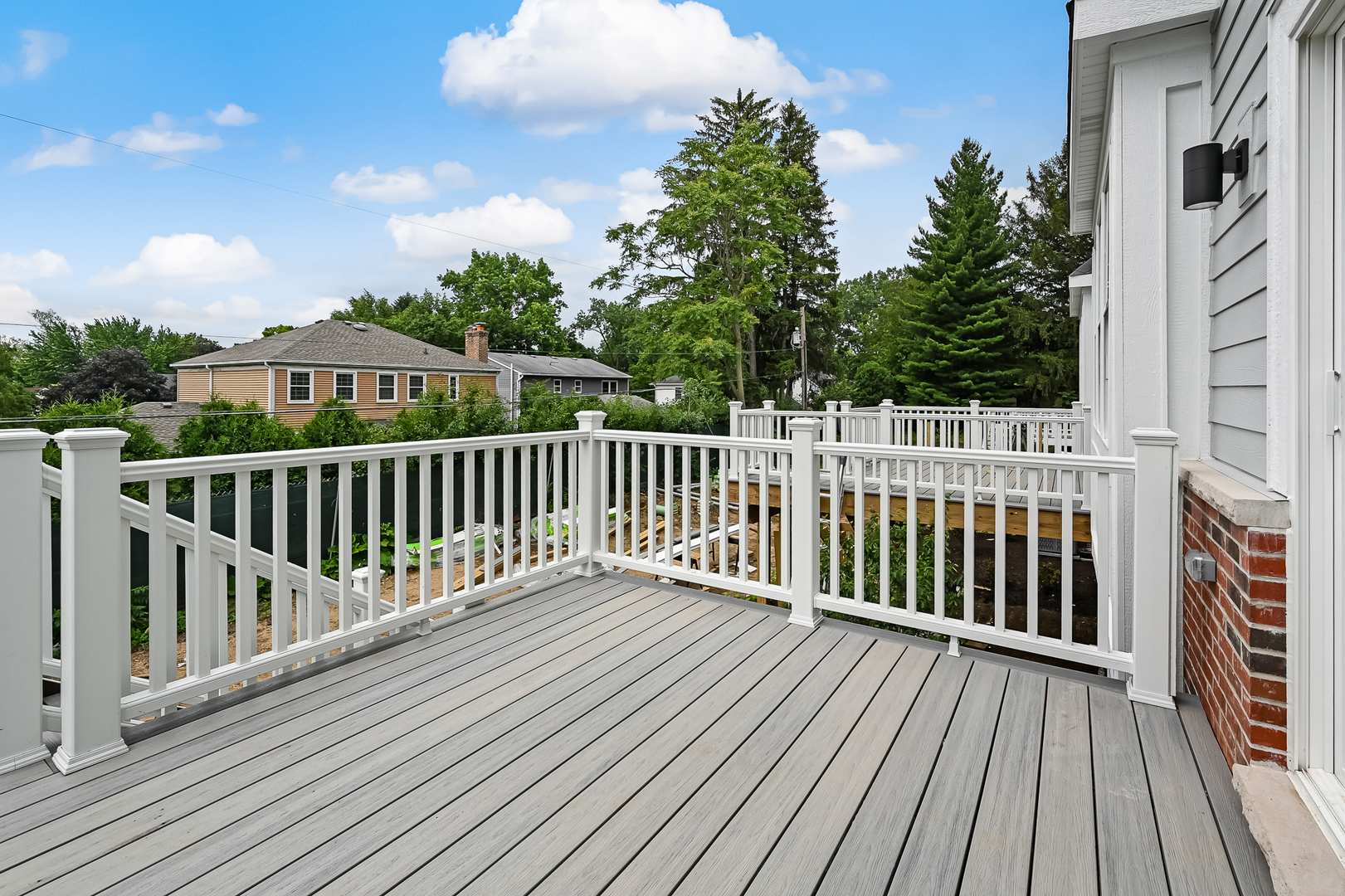 137 Harding Court, Glen Ellyn, IL 60137