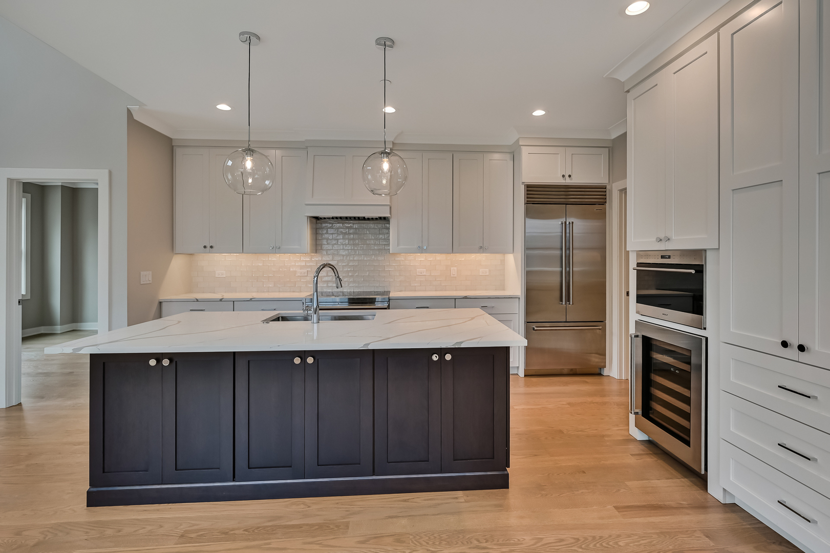 137 Harding Court, Glen Ellyn, IL 60137