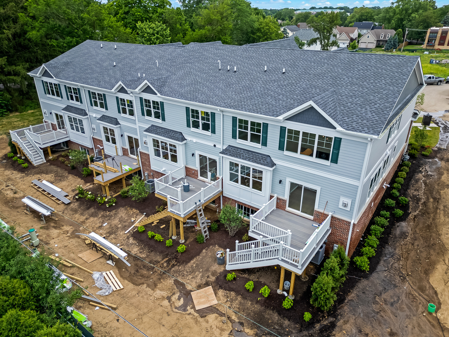 137 Harding Court, Glen Ellyn, IL 60137