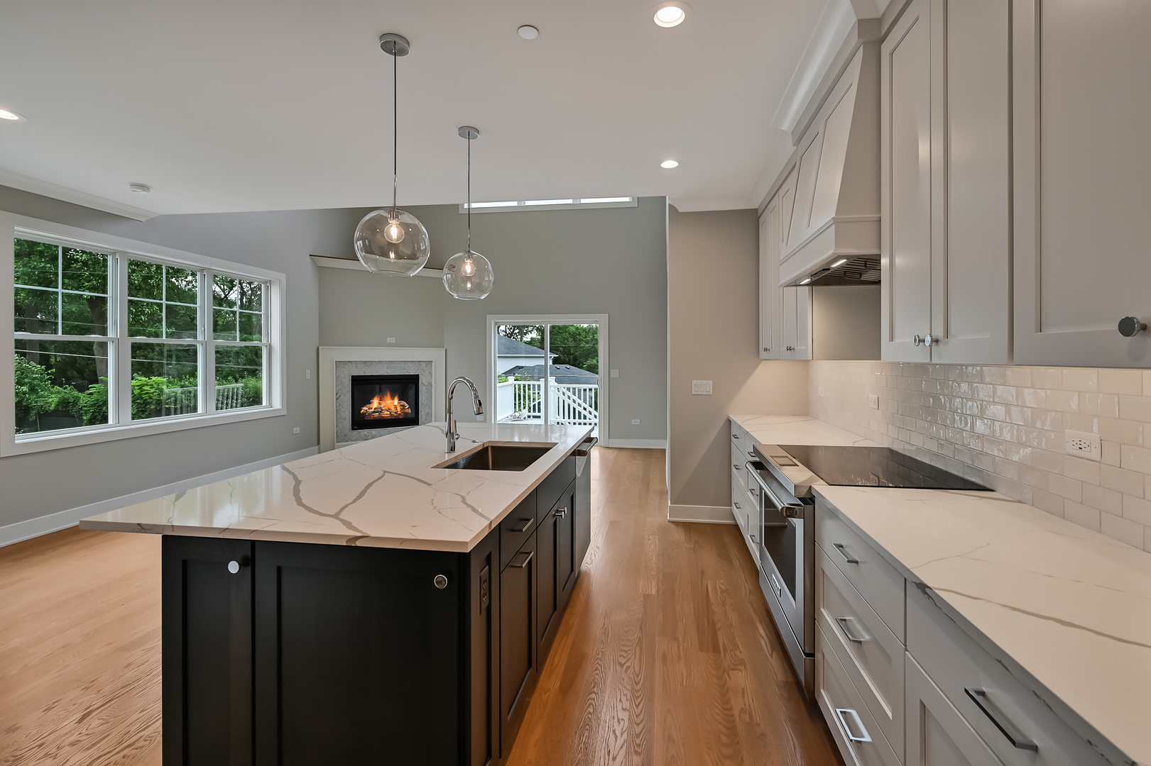 137 Harding Court, Glen Ellyn, IL 60137