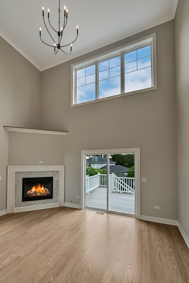 137 Harding Court, Glen Ellyn, IL 60137