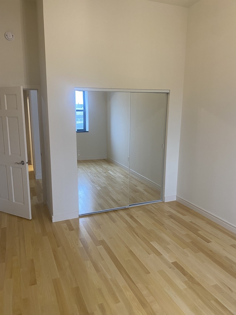 212 N Center Street #701, Bloomington, IL 61701