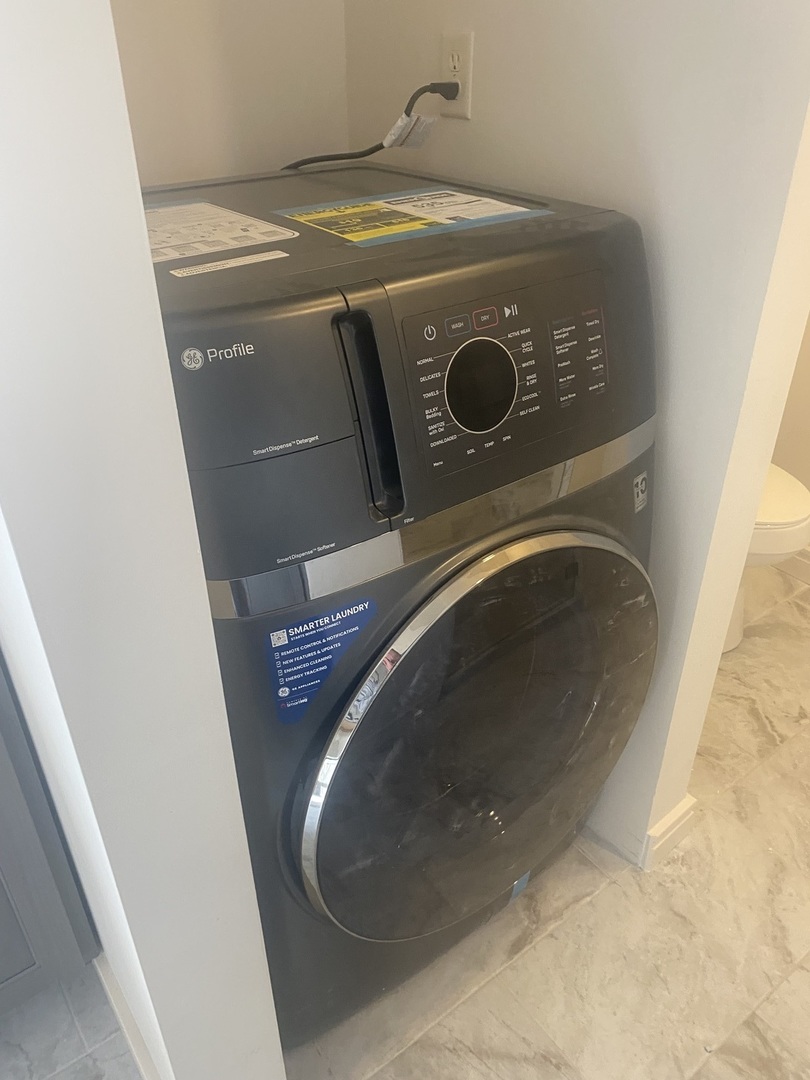 212 N Center Street #703, Bloomington, IL 61701