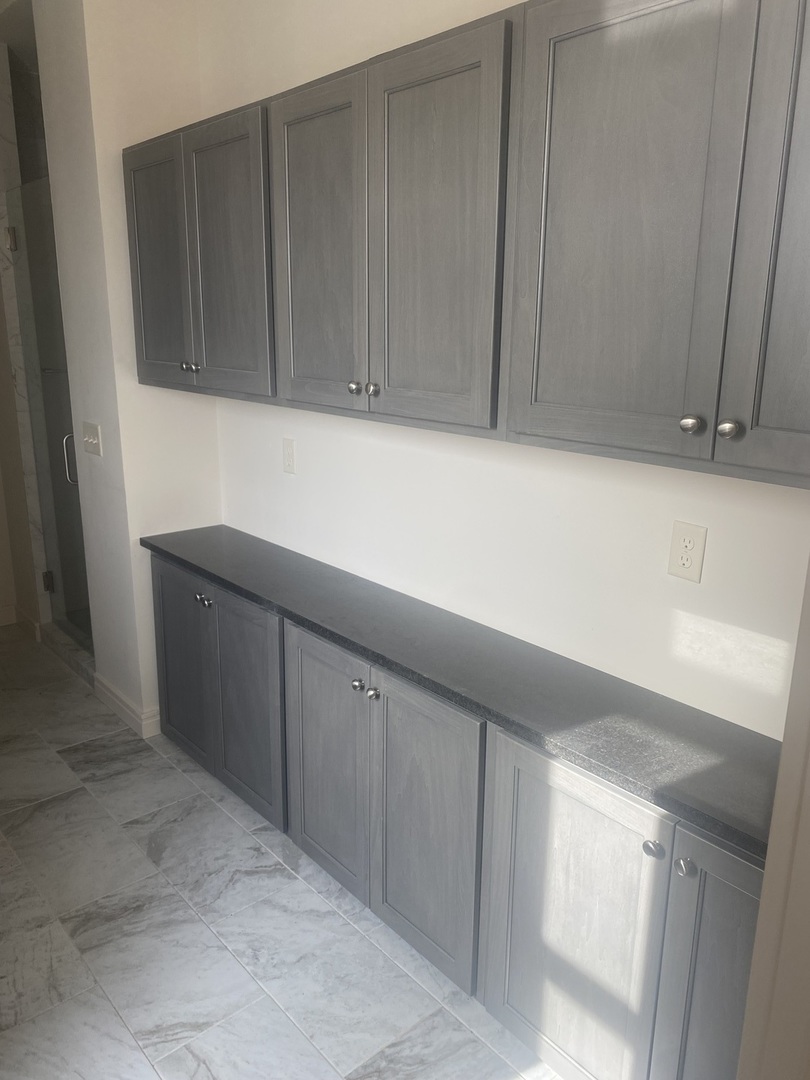 212 N Center Street #703, Bloomington, IL 61701