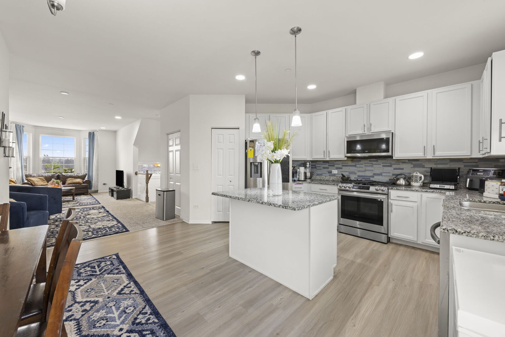 4415 Monroe Court, Naperville, IL 60564