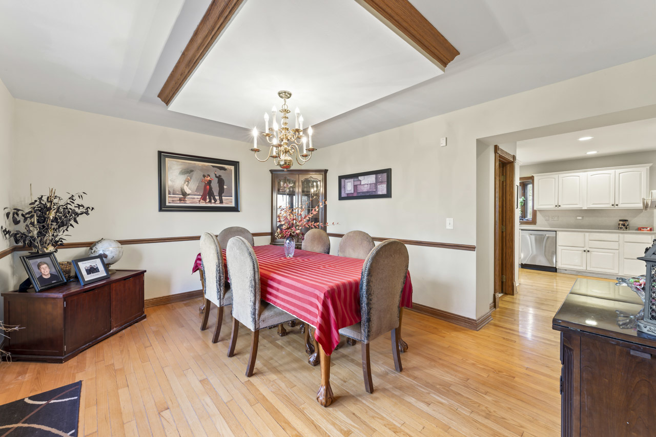 1502 Eagle Ridge Drive, Antioch, IL 60002