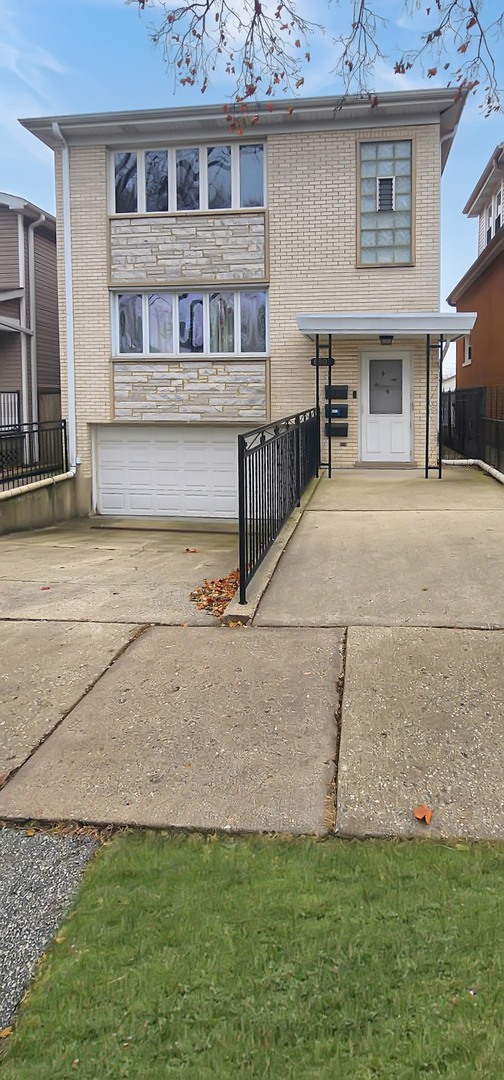 6507 W Forest Preserve Avenue #2, Harwood Heights, IL 60706