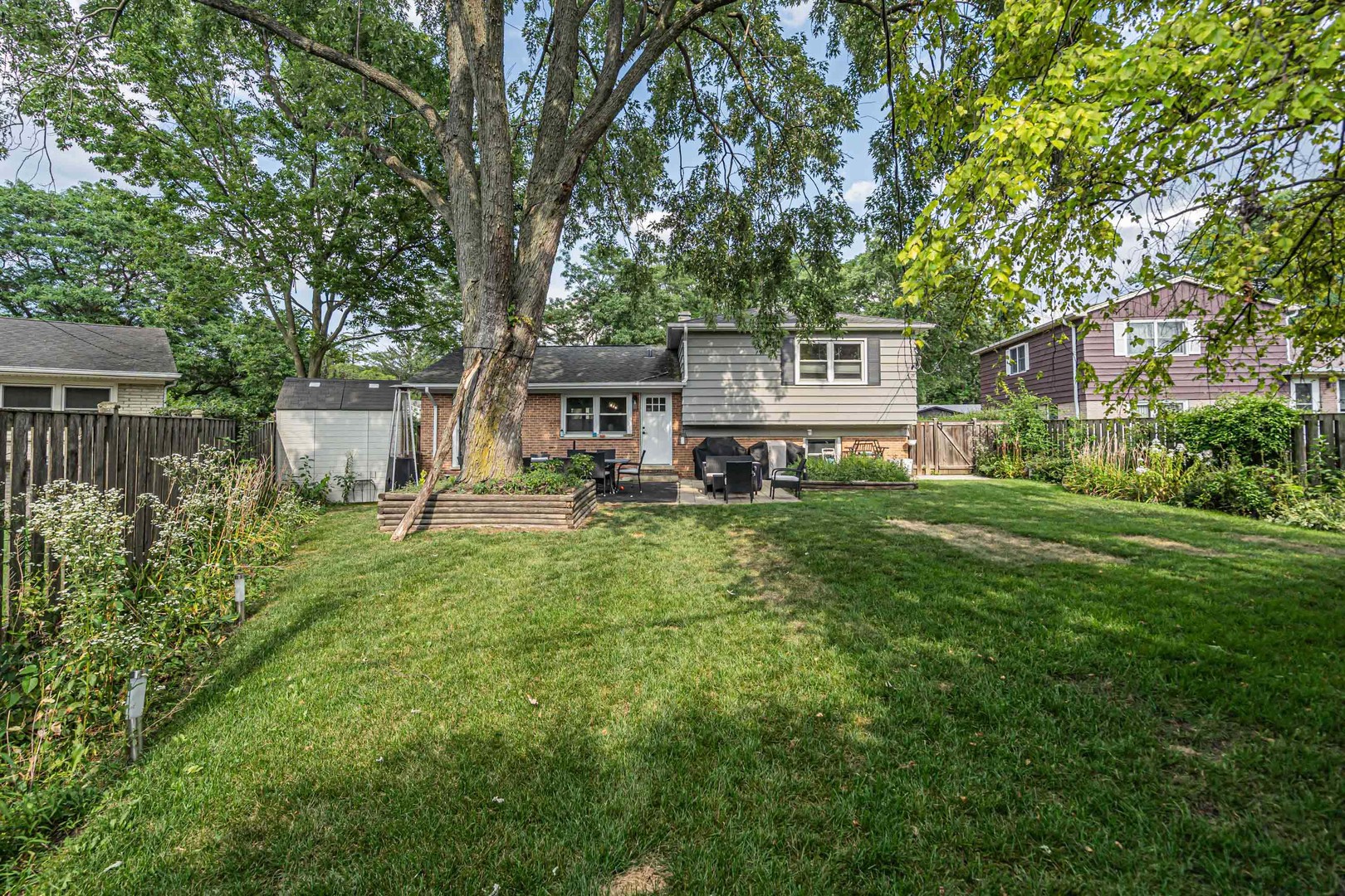 1806 N Park Drive, Mount Prospect, IL 60056