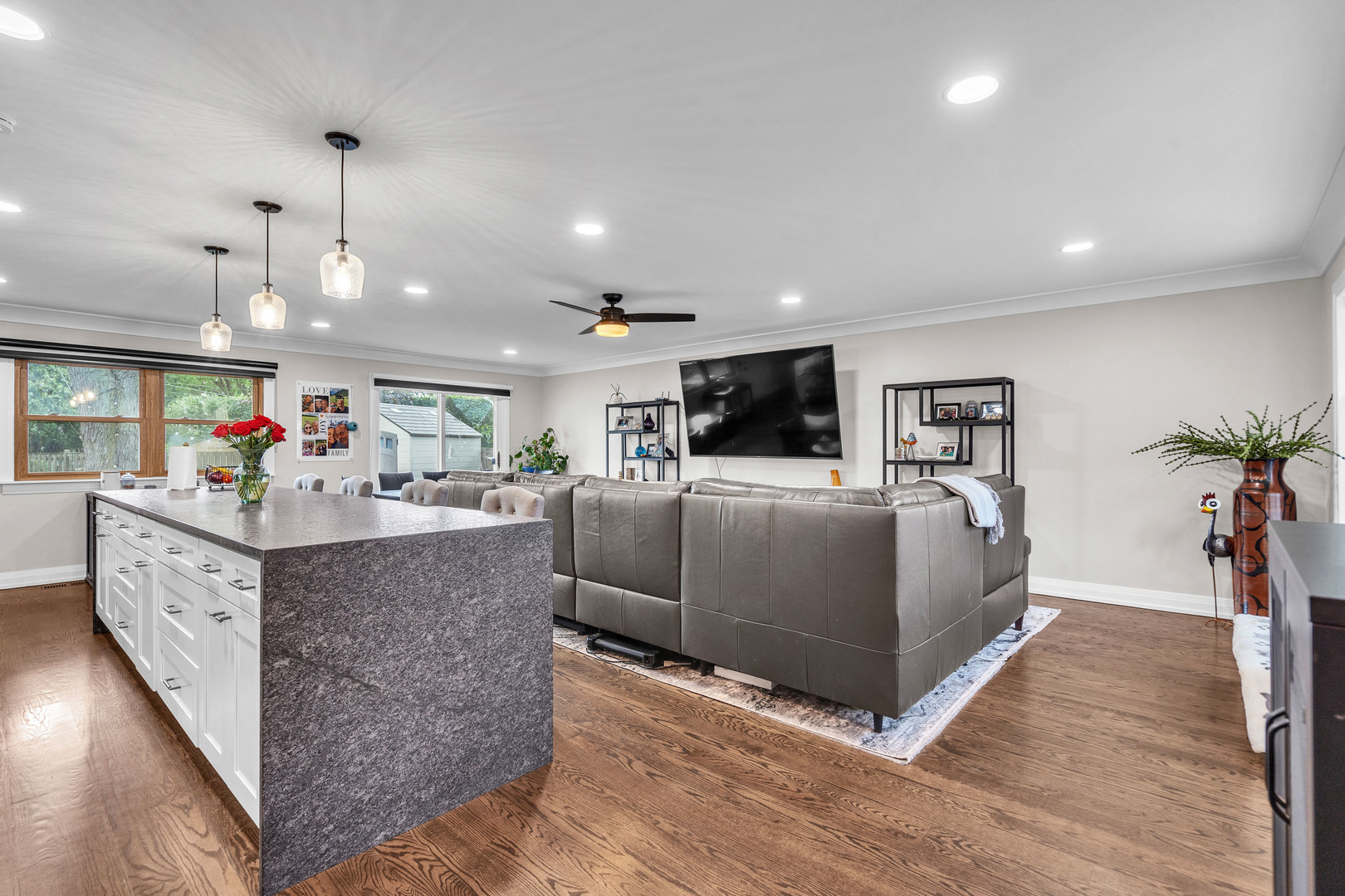 1806 N Park Drive, Mount Prospect, IL 60056