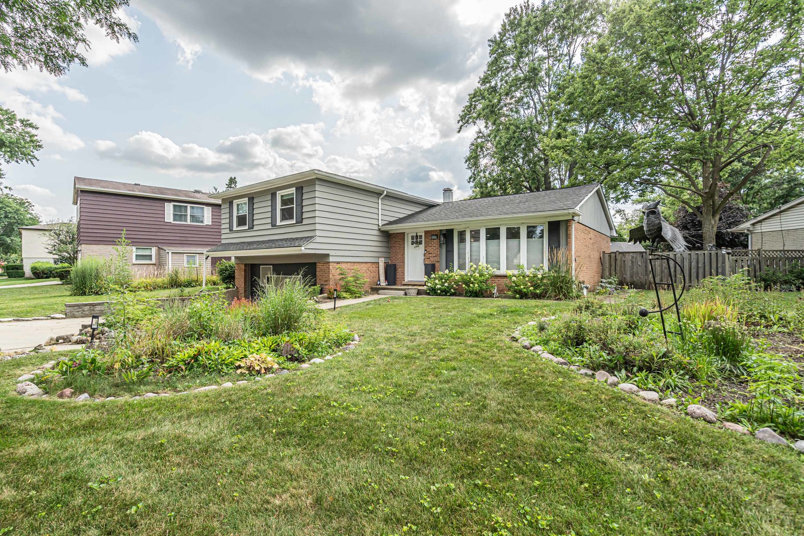 1806 N Park Drive, Mount Prospect, IL 60056