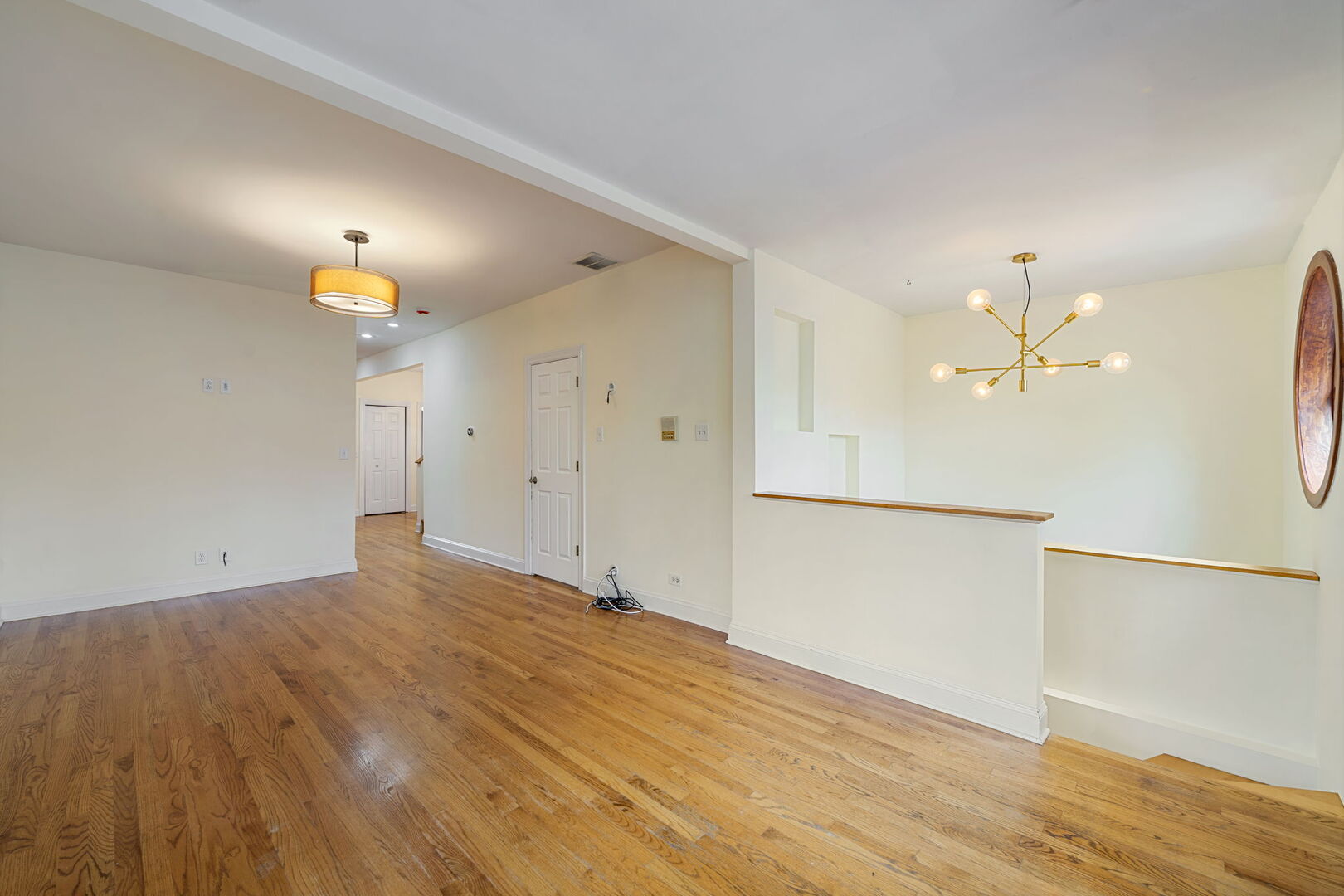 3022 N HAMILTON Avenue, Chicago, IL 60618