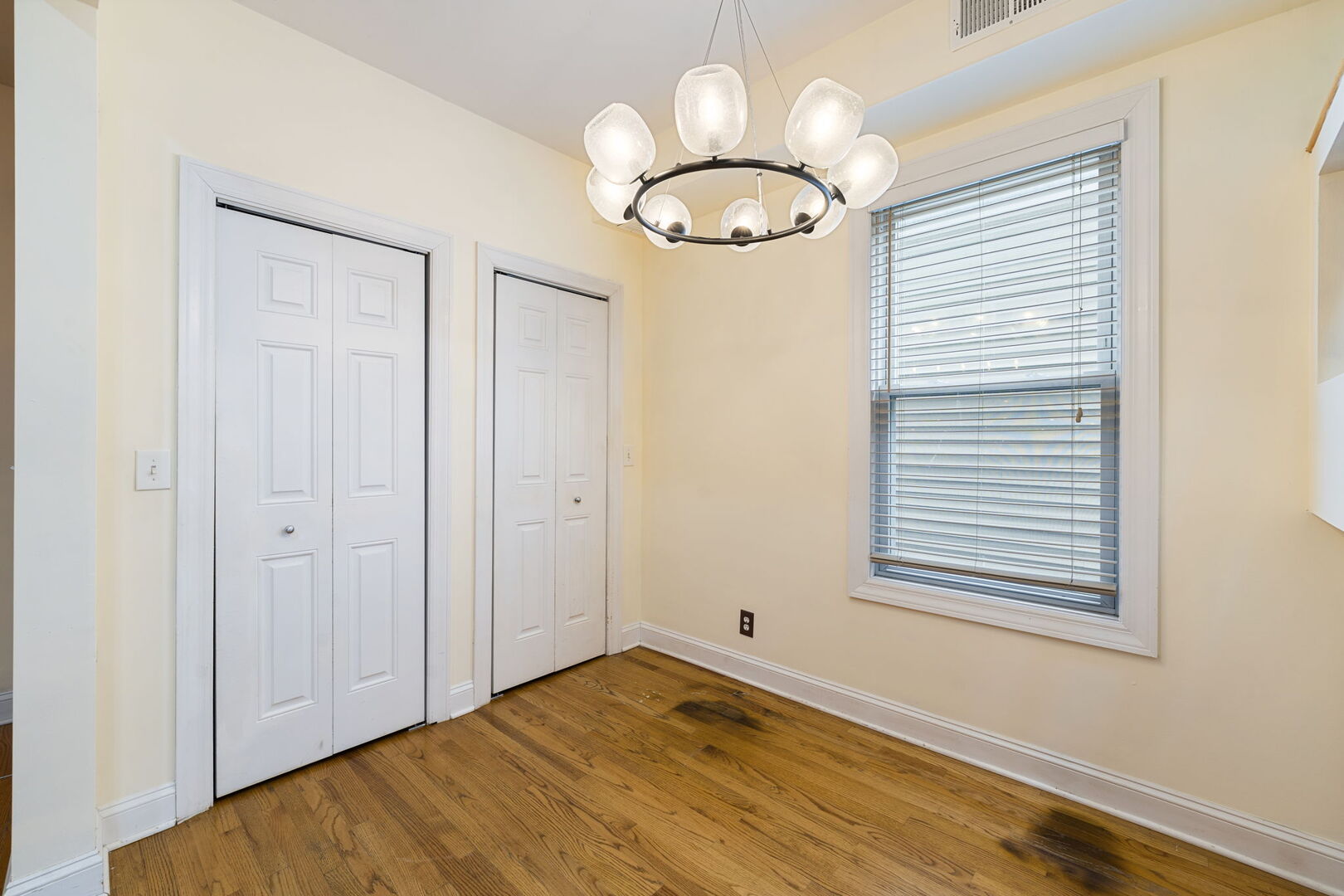 3022 N HAMILTON Avenue, Chicago, IL 60618