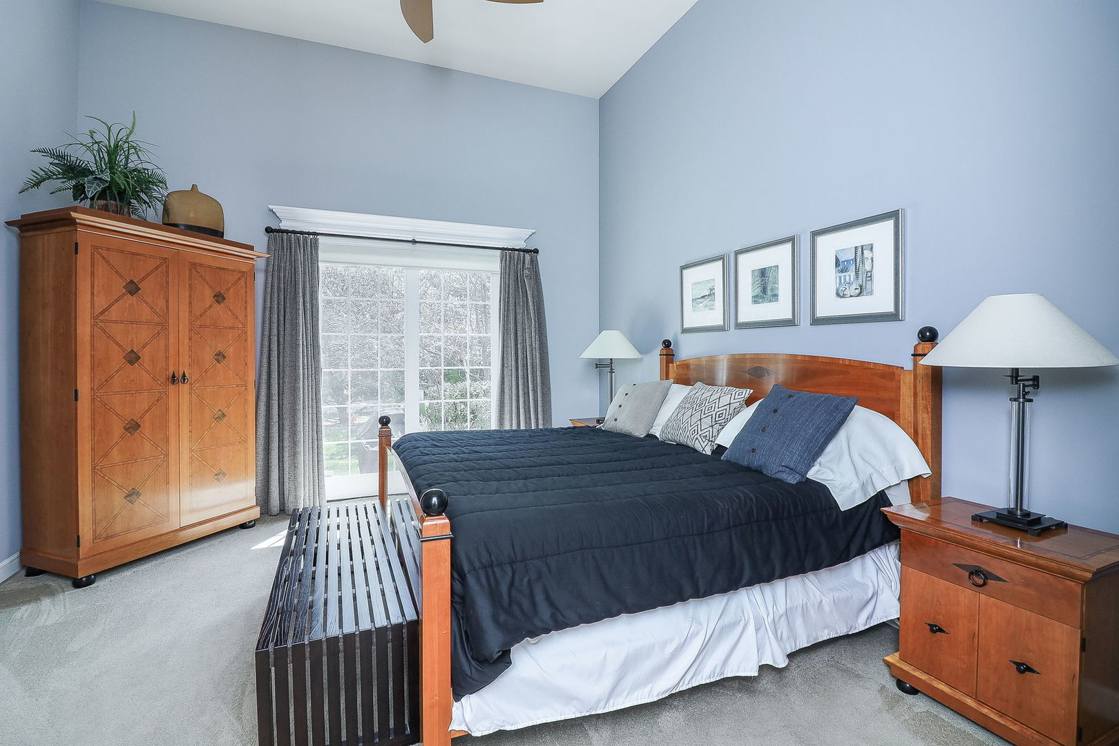 1040 Mackenzie Place, Wheaton, IL 60187