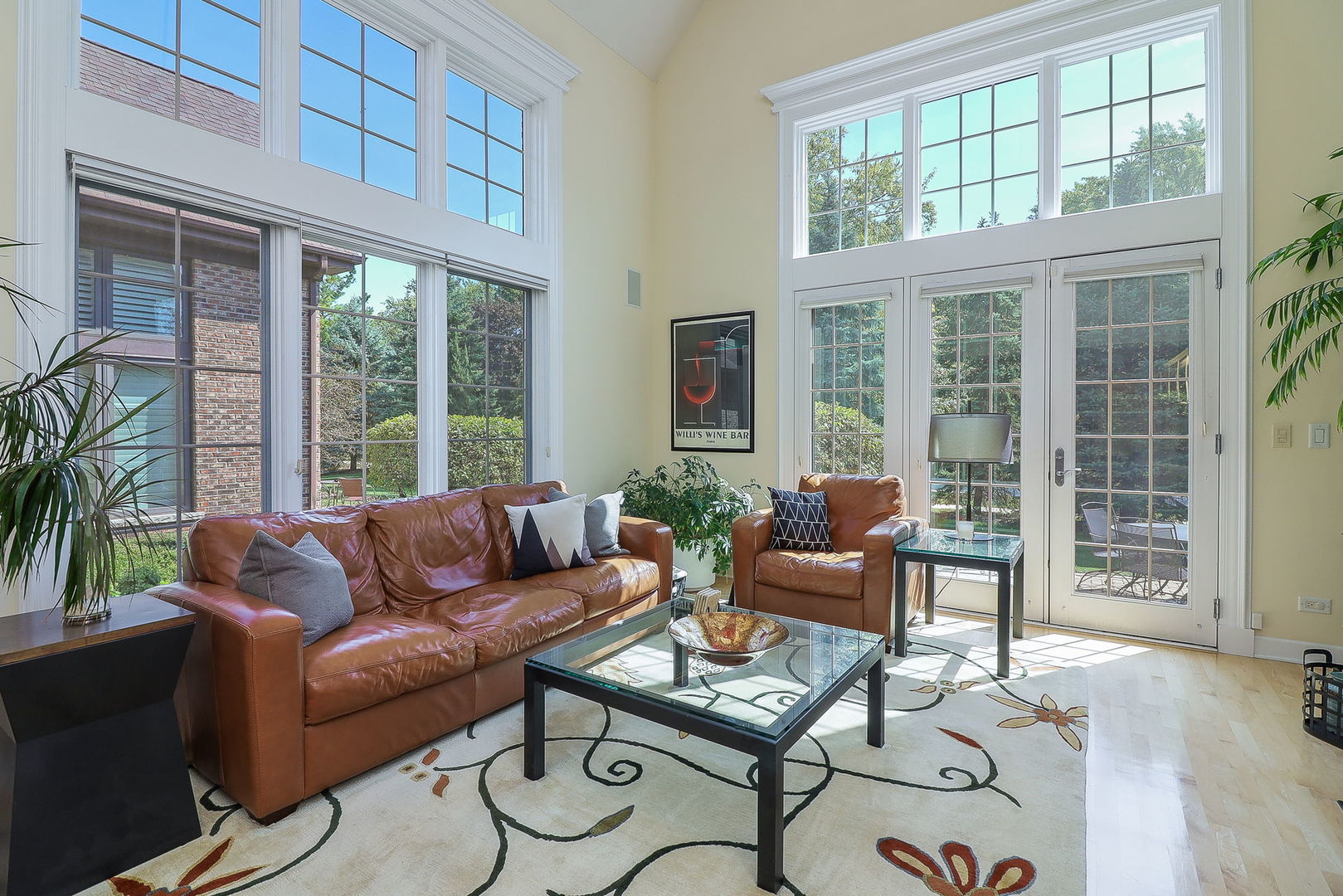 1040 Mackenzie Place, Wheaton, IL 60187