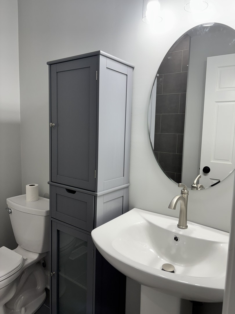 6532 W 112th Street, Worth, IL 60482