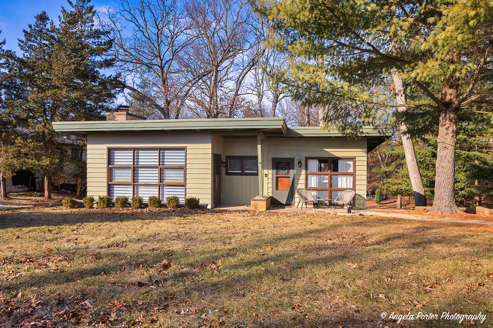 5505 W Lake Shore Drive, Wonder Lake, IL 60097