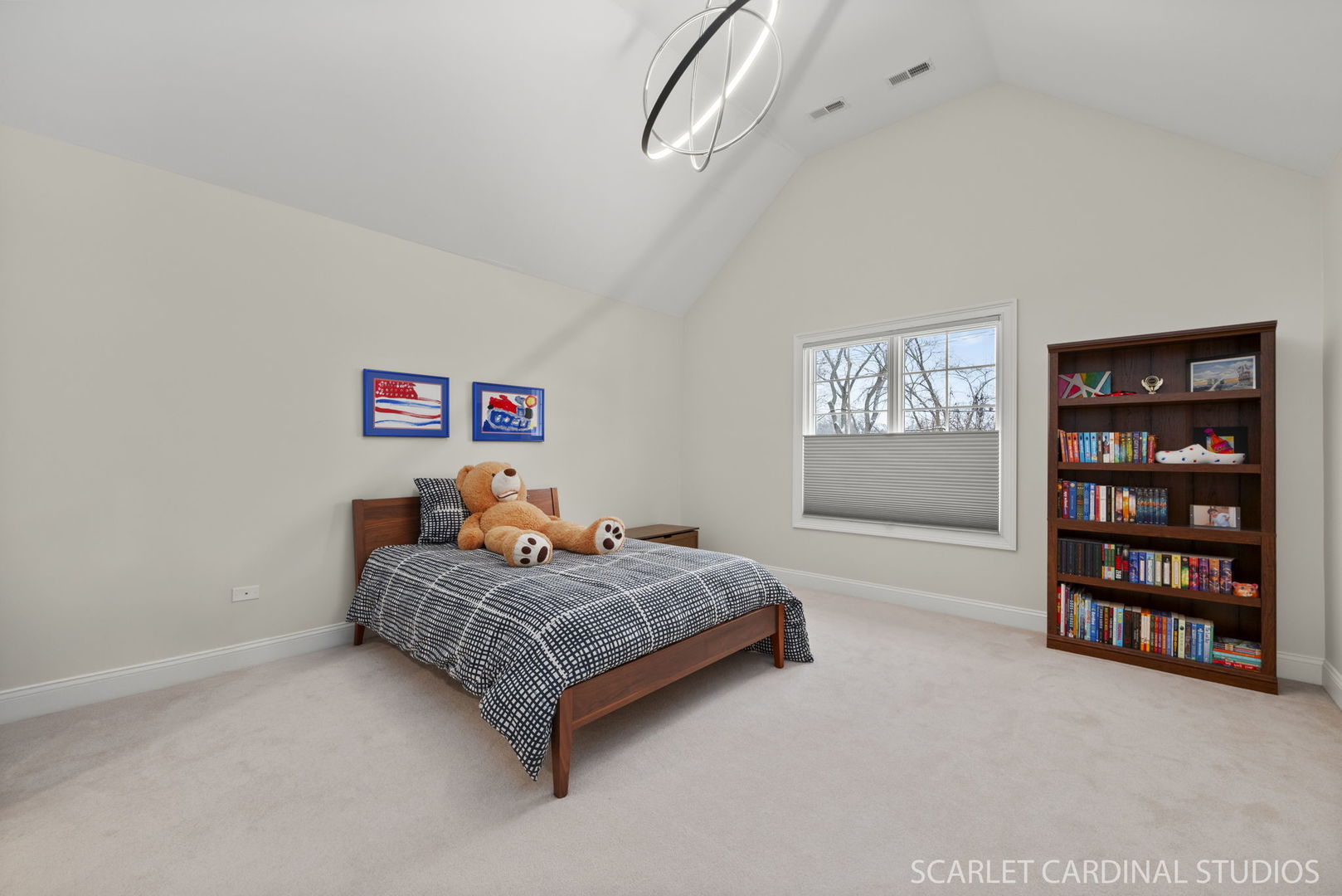 555 S Julian Street, Naperville, IL 60540