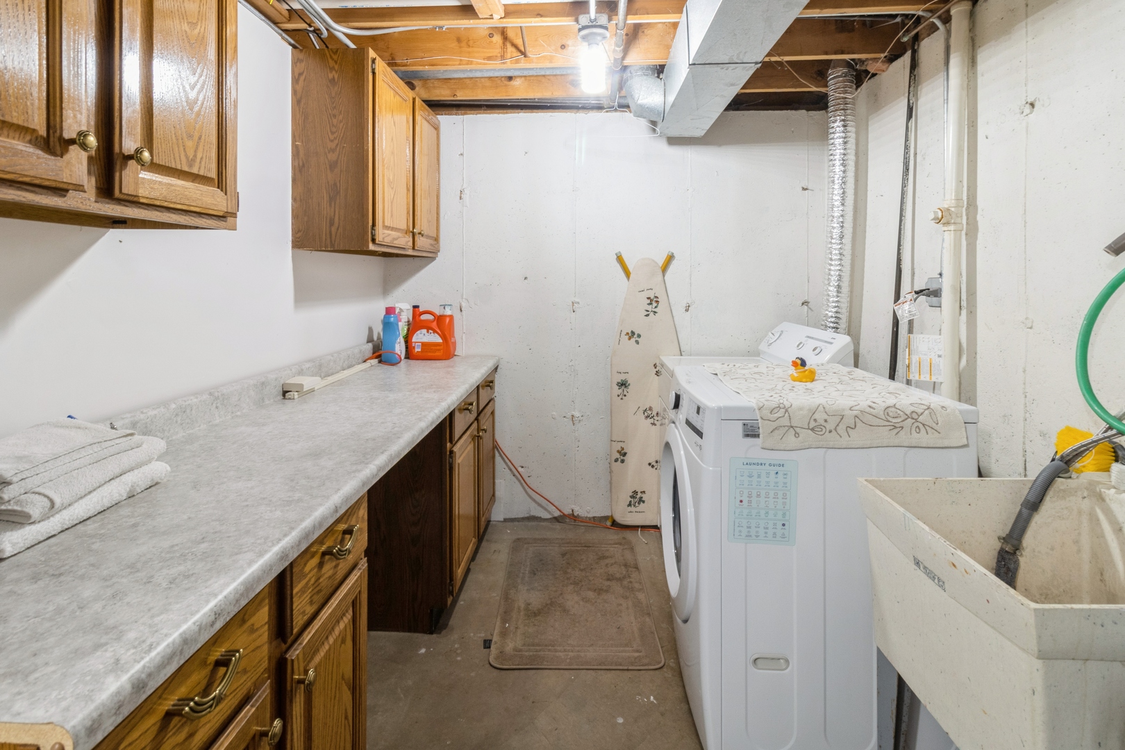 295 S Walnut Street, South Elgin, IL 60177