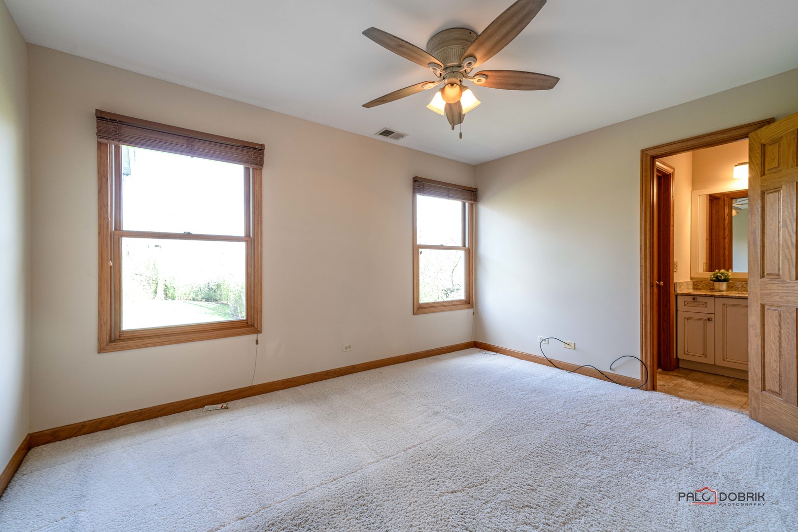 5660 PIIKOI Lane, Libertyville, IL 60048